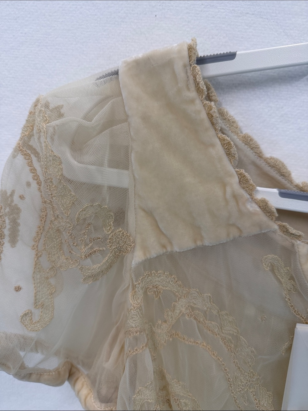 Leifsdottir Lace Blouse - Picture 3 of 5